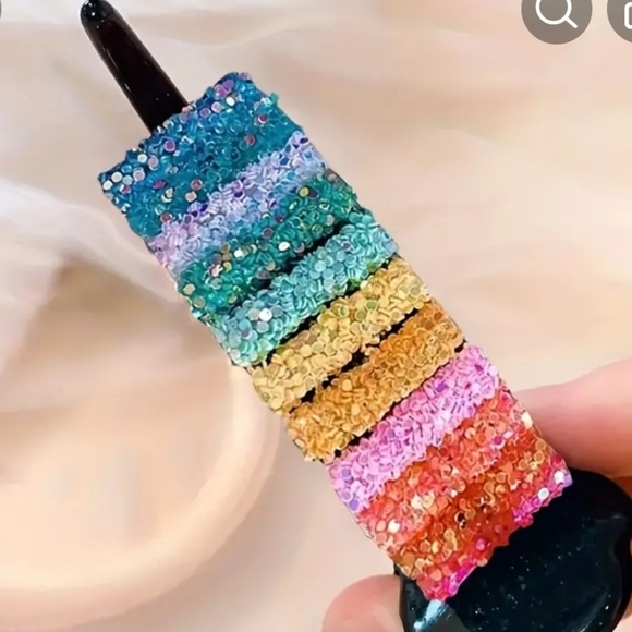 3 items, Pink crystal earrings, rainbow hair clip, Taylor Swift bracelets - Picture 14 of 16